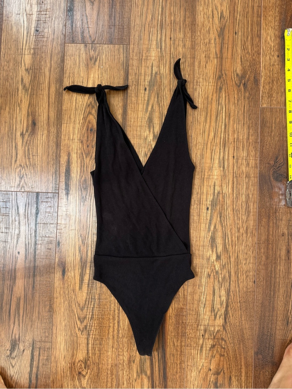 Aritzia Neva bodysuit - Picture 2 of 4
